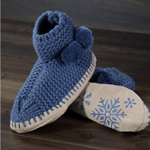 Hand Knitted Snowflake Slipper Booties Women Size 6/7 Small/Med Lined Blue - Picture 2 of 11
